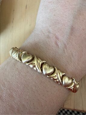 14K Vintage 9mm XO Gold Heart Link Bracelet